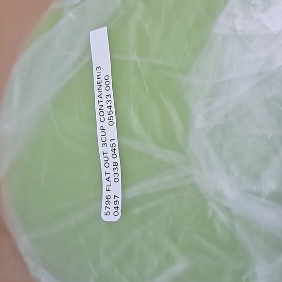 NWT Tupperware - Picture 11 of 14